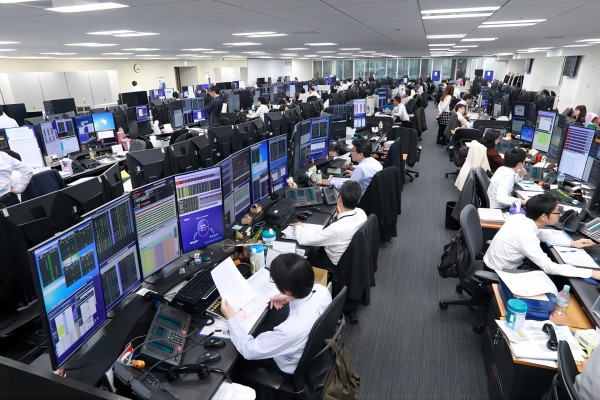 2024年大學(xué)生就業(yè)難題凸顯，技能培訓(xùn)成再就業(yè)新路徑！